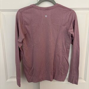 Lululemon long sleeve swiftly